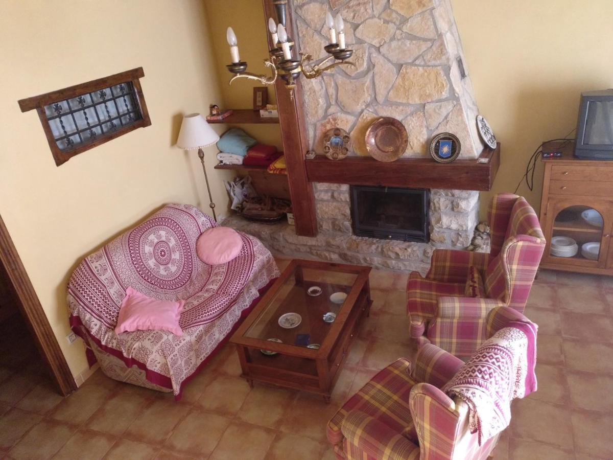 Casa Rural Amador Villarroya de los Pinares Eksteriør billede