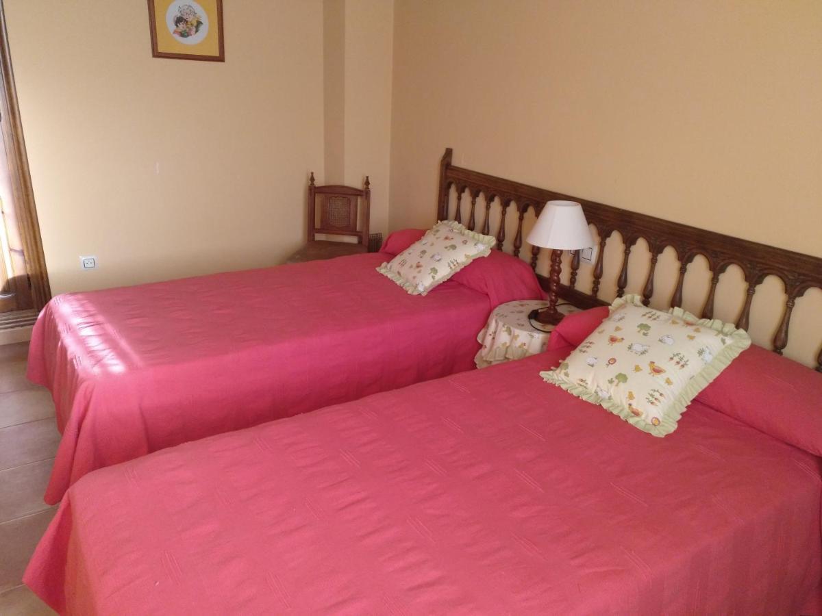 Casa Rural Amador Villarroya de los Pinares Eksteriør billede